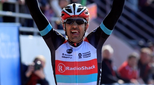 Tanta fatica, e il premio della vittoria, la terza a Roubaix per Fabian Cancellara © Bettiniphoto