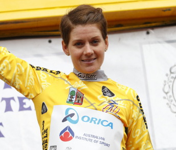 Emma Johansson consolida la maglia gialla dopo aver dominato la cronometro di Orduña © CJ Farquharson