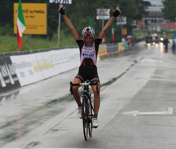 A Rancio Valcuvia Dalia Muccioli taglia per prima il traguardo, laureandosi Campionessa d'Italia © Fabiano Ghilardi