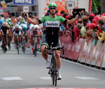 Vittoria in solitaria davanti al gruppo per Mark Renshaw, primo leader dell'Eneco Tour © enecotour.com