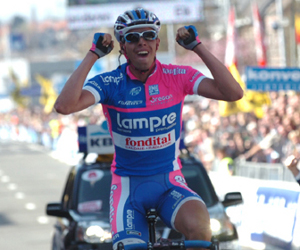 Il Giro delle Fiandre 2007 è suo © Bikeraceinfo.com