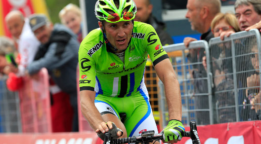 Ivan Basso in fuga verso Panarotta © Bettiniphoto