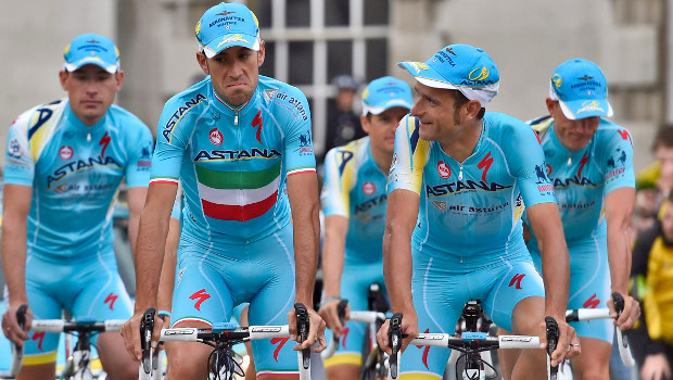 Nibali e Scarponi capeggiano l'Astana alla presentazione di Leeds © Bettiniphoto