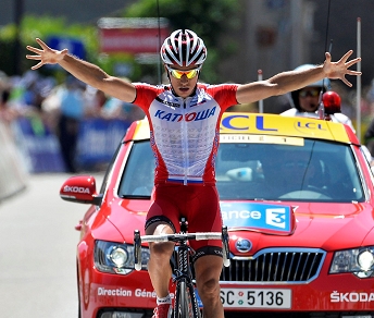 Simon Spilak, solitario vincitore al traguardo di La Mure © Bettiniphoto