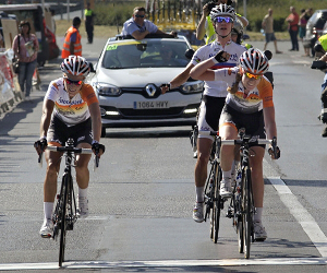 A Iurreta Pauline Ferrand-Prévot precede Anna Van der Breggen e Marianne Vos © Anton Vos