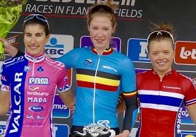 Elisa Balsamo sul podio della Gent-Wevelgem juniores © CiclismoPavese.it